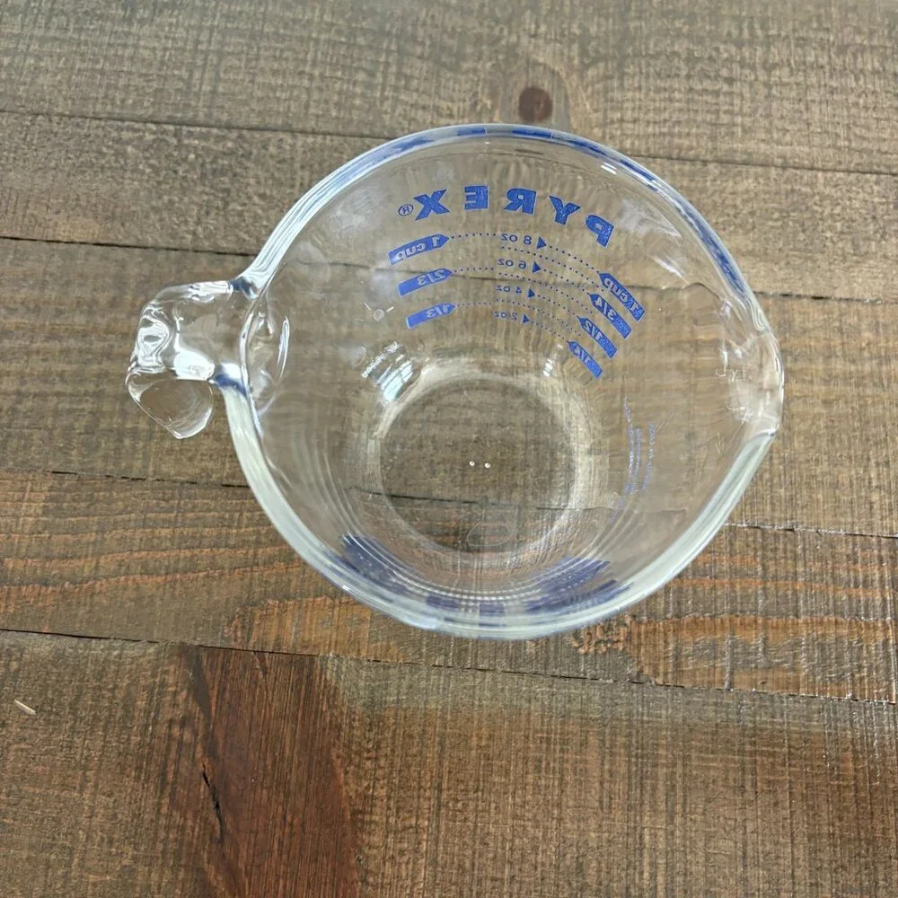 Pyrex Glass Measuring Cup Blue Lettering Handle 1 Cup 250ml Baking Vintage